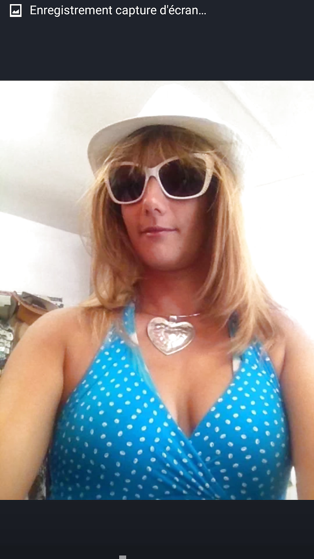 Belle nana sensuelle veut un amant inépuisable pour se faire baiser le weekend